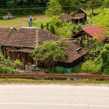 Campsite Mikin Vajat I Ribnjak Korenita,