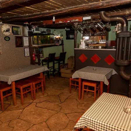 Kemping Mikin Vajat I Ribnjak Korenita,