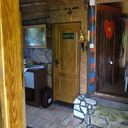 Mikin Vajat I Ribnjak Korenita, Campsite