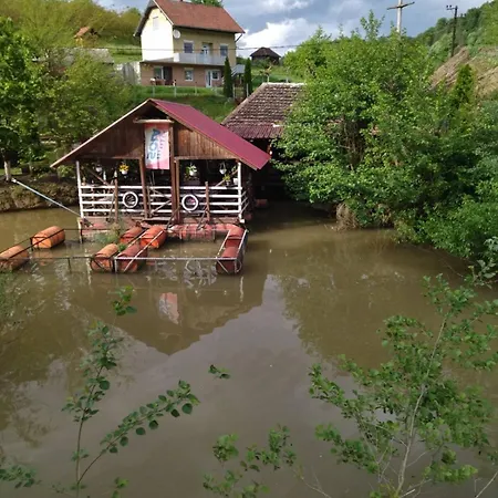 Campsite Mikin Vajat I Ribnjak Korenita,