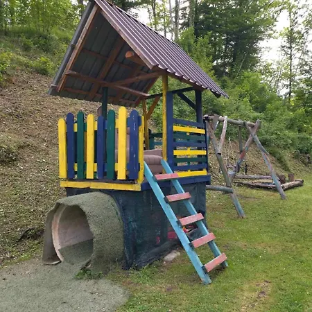 Campsite Mikin Vajat I Ribnjak Korenita, Loznica